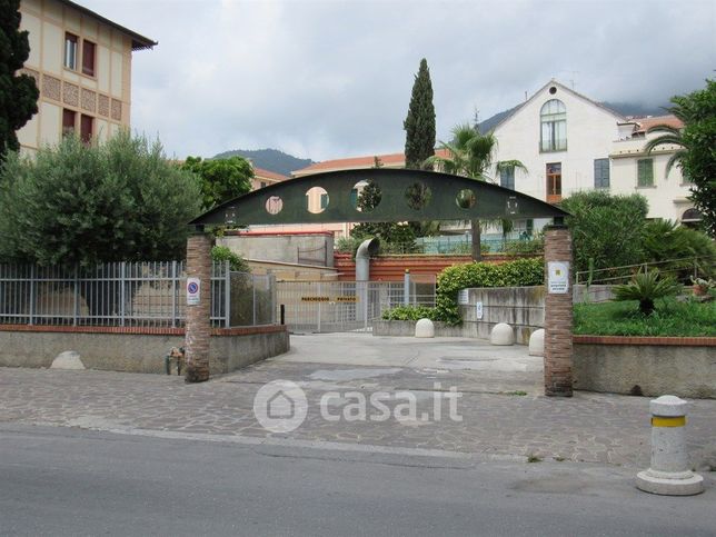 Box/posto auto in residenziale in Via San Giovanni Bosco