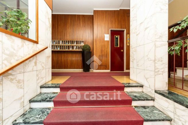 Appartamento in residenziale in Via Arcivescovo Romilli