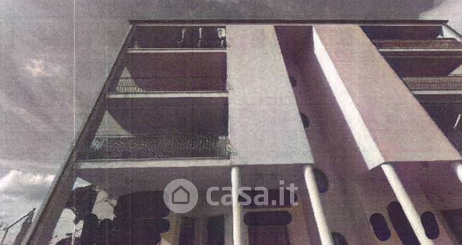 Ufficio in commerciale in Via Aldo Moro