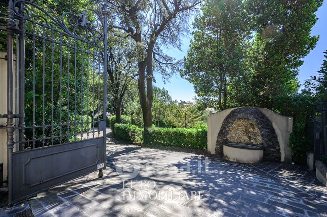 Appartamento in residenziale in Via Gorgona 7