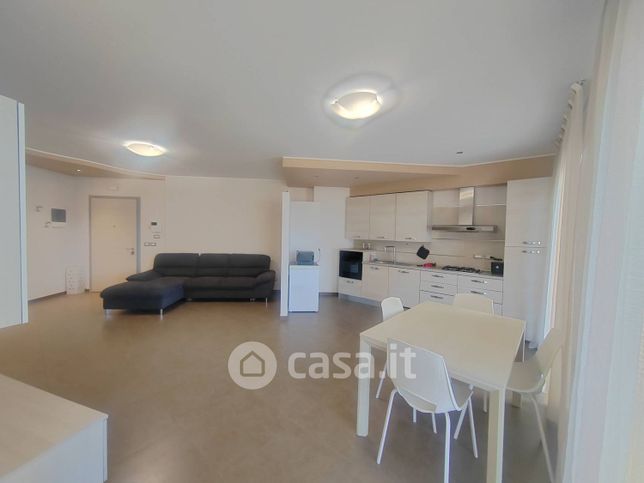 Appartamento in residenziale in Via del Mare