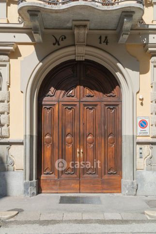 Appartamento in residenziale in Via Giovanni Camerana