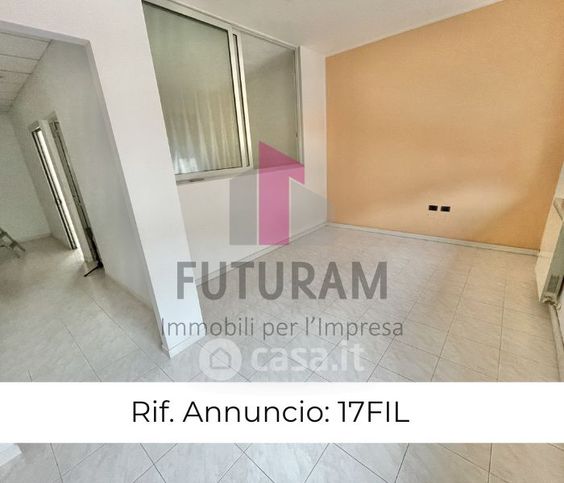 Ufficio in commerciale in Via Generale A.dalla Chiesa 43