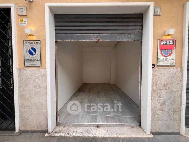 Garage/posto auto in residenziale in Via Francesco Denza