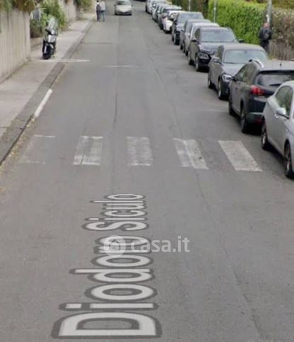 Box/posto auto in residenziale in Via Diodoro Siculo 3
