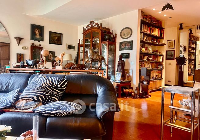 Appartamento in residenziale in Via Giorgio Byron