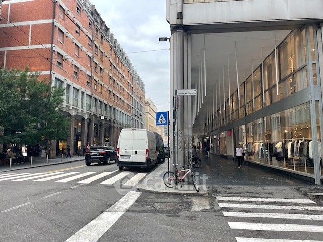Attività/licenza (con o senza mura) in commerciale in Strada Giuseppe Mazzini