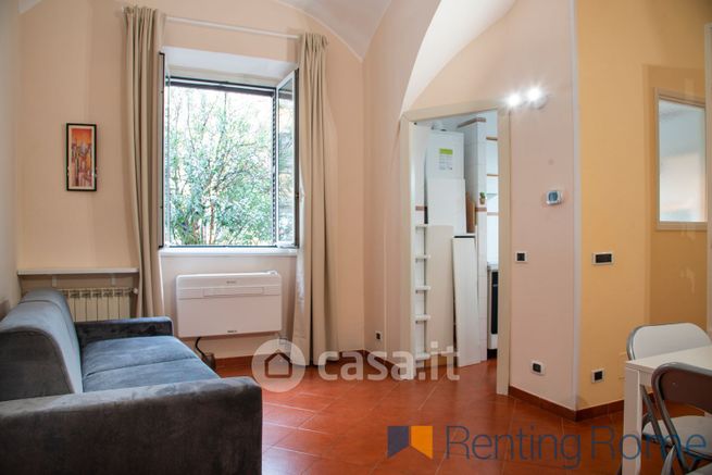 Appartamento in residenziale in Via Emilio Morosini 18