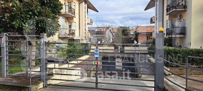 Box/posto auto in residenziale in Via San Rocco 36