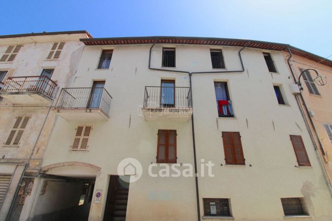 Casa indipendente in residenziale in Via Oderda 21