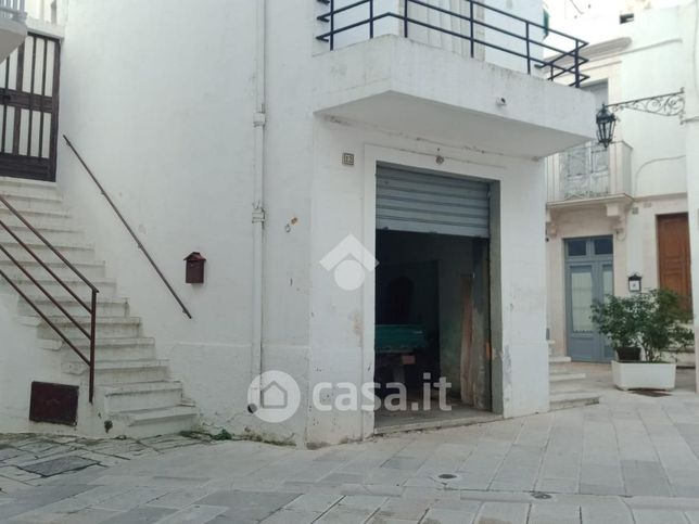 Garage/posto auto in residenziale in Via Conte Ugolino 1