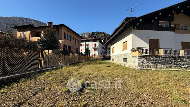 Casa indipendente in residenziale in Via San Vigilio 9