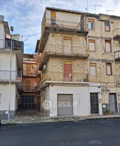 Casa indipendente in residenziale in Via Eraclea