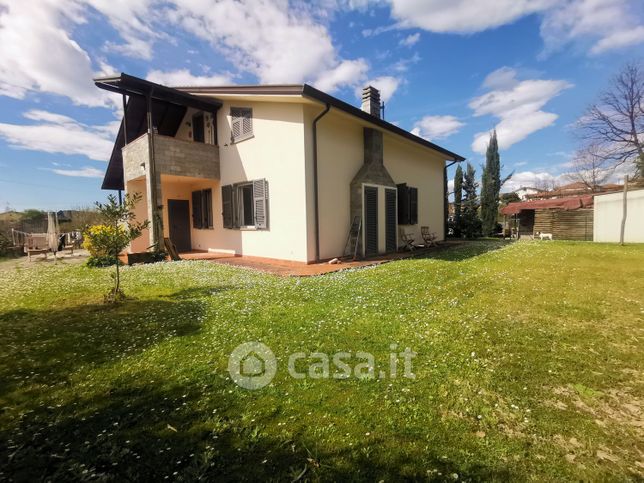 Casa indipendente in residenziale in Via Zara