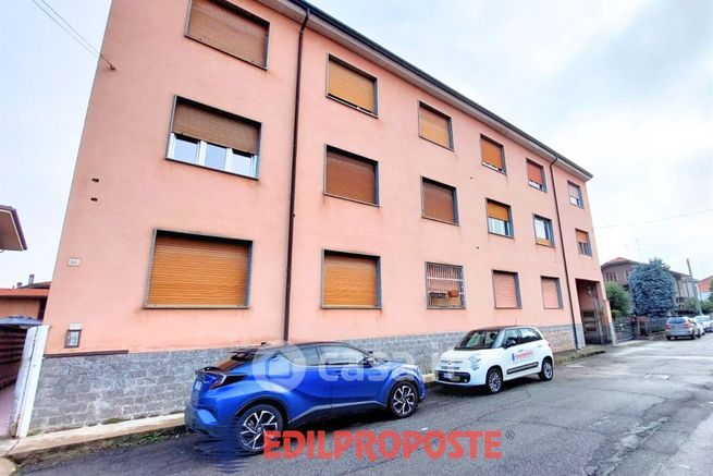 Appartamento in residenziale in Via Alessandro Manzoni 24