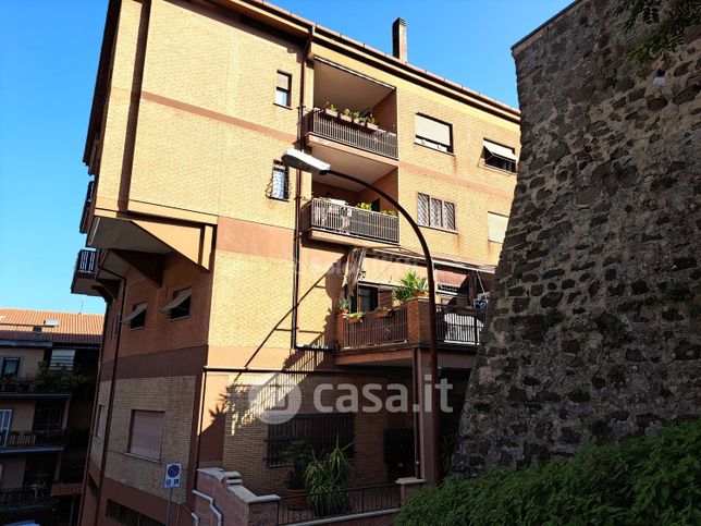 Appartamento in residenziale in Via Vincenzo Bellini 1