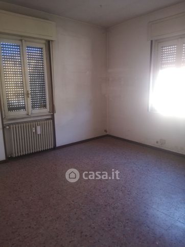 Ufficio in commerciale in Via Luigi Mercantini