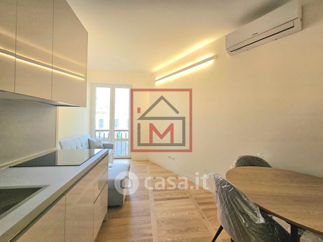 Appartamento in residenziale in Via Perugino 9