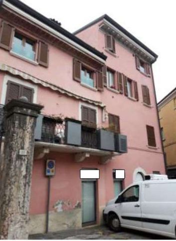Ufficio in commerciale in Via Giosuè Carducci