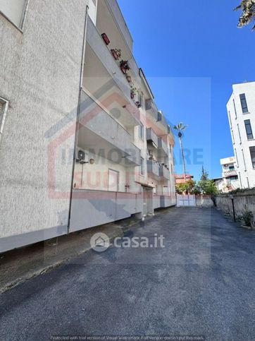 Appartamento in residenziale in Via Lago Patria
