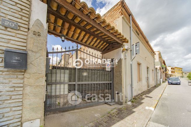 Casa indipendente in residenziale in