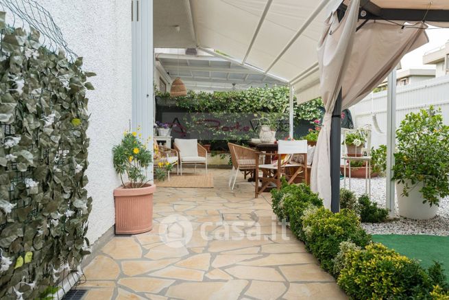 Casa bi/trifamiliare in residenziale in Via della Barbiera 51