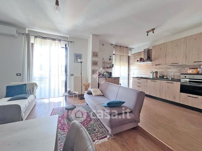 Appartamento in residenziale in Viale degli Artigiani 44