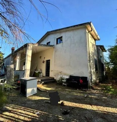 Villa in residenziale in Via Villa De Nardis