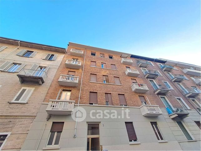 Appartamento in residenziale in Via Viverone 5