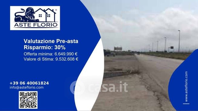 Capannone in commerciale in Contrada Molara