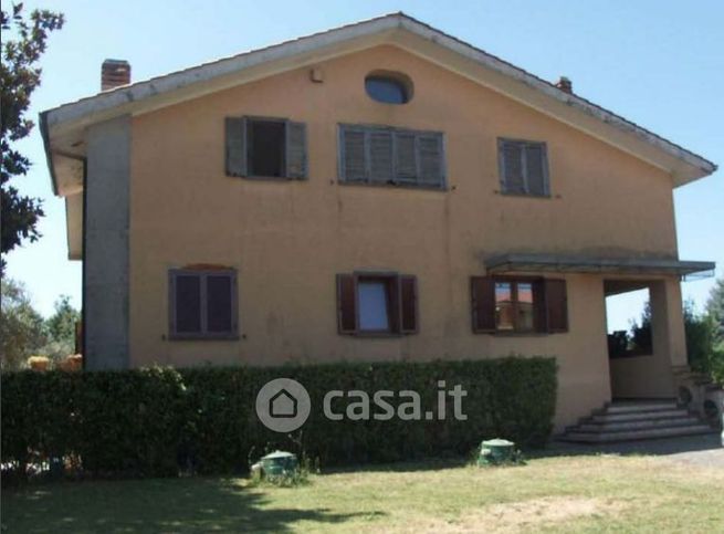 Appartamento in residenziale in Via Colle Fontana 43