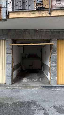Box/posto auto in residenziale in Via Lazzerini 3