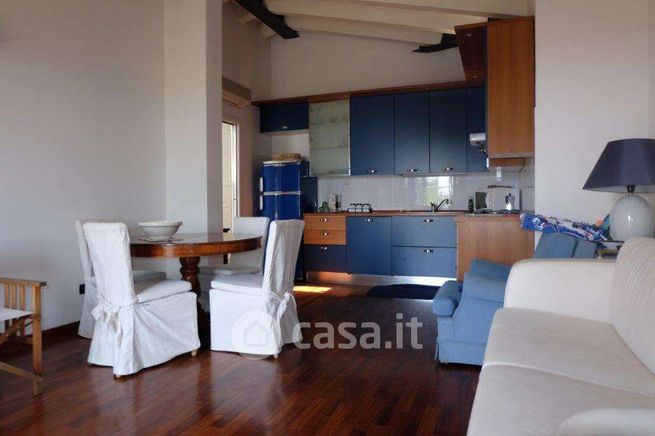 Attico/mansarda in residenziale in Via G. Marconi 8