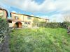 Casa bi/trifamiliare in residenziale in 