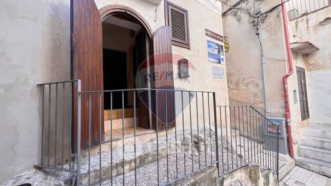 Appartamento in residenziale in Via Gregorio XIII 13