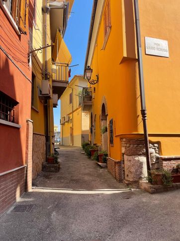 Appartamento in residenziale in Via Mario Verrusio 7