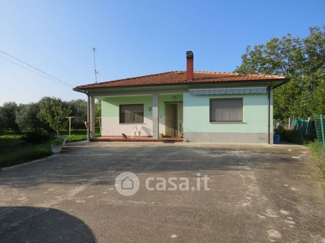 Casa indipendente in residenziale in Località Vicende 69