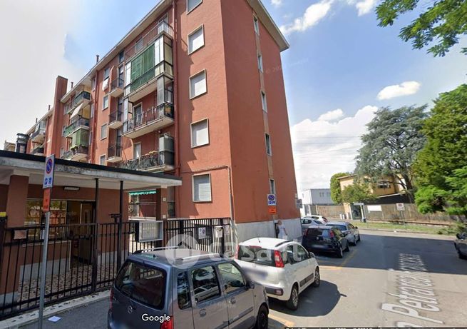 Appartamento in residenziale in Via Petrarca Francesco 35