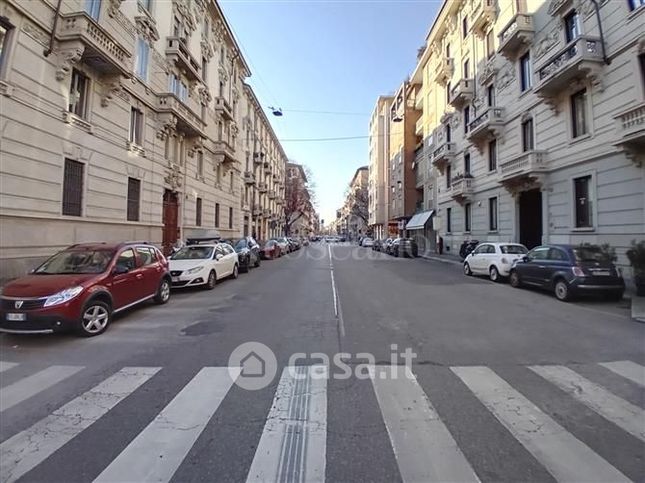 Garage/posto auto in residenziale in Via Giulio Uberti