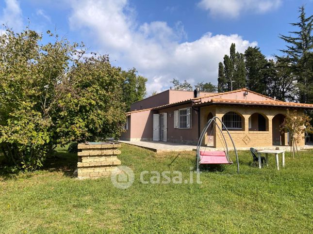 Villa in residenziale in Via della Padula 57124