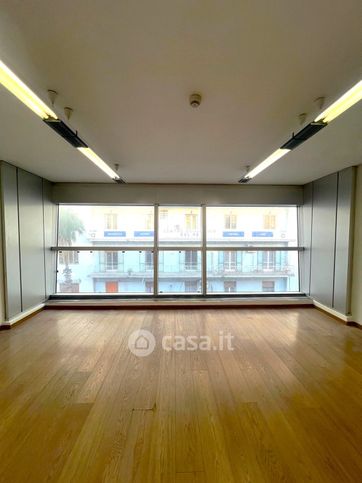 Ufficio in commerciale in Via Santi Martiri Salernitani 15