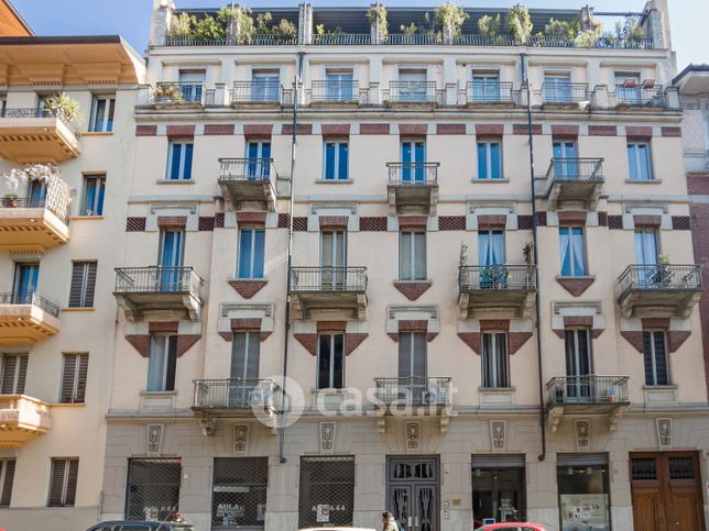 Negozio/locale commerciale in commerciale in Via Sebastiano Caboto 44