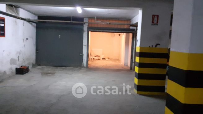 Garage/posto auto in residenziale in Largo Rotonda 18