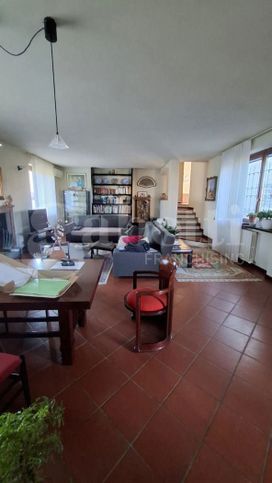 Villa in residenziale in Via Monsignor Gennari 26