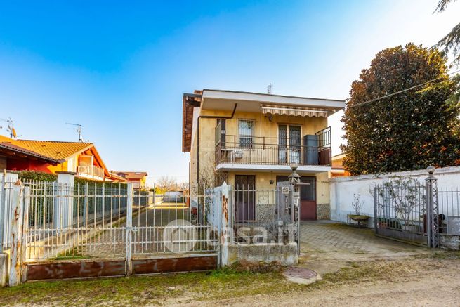 Casa indipendente in residenziale in Via Napoleone III 23