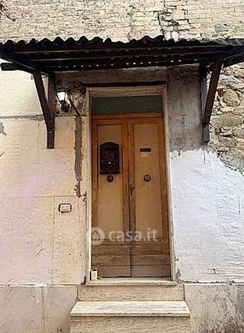 Appartamento in residenziale in Via Santa Lucia 11