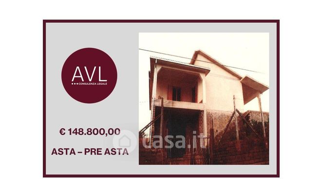 Villa in residenziale in Via Colle Santa Maria