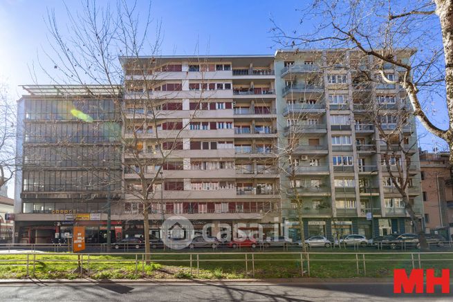 Appartamento in residenziale in Via Cenisio 45