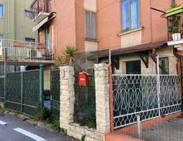 Appartamento in residenziale in Via Piraghetto 2