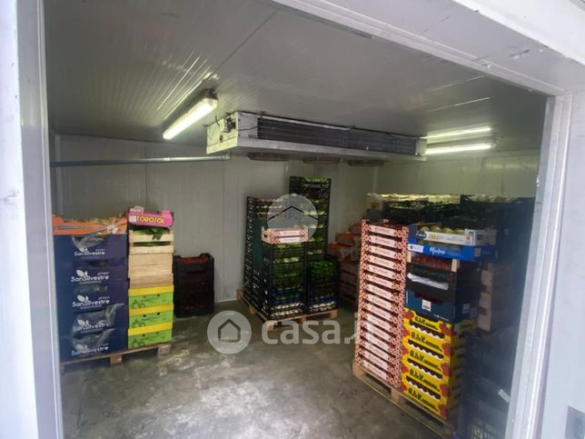 Capannone in commerciale in Via Perrero 33